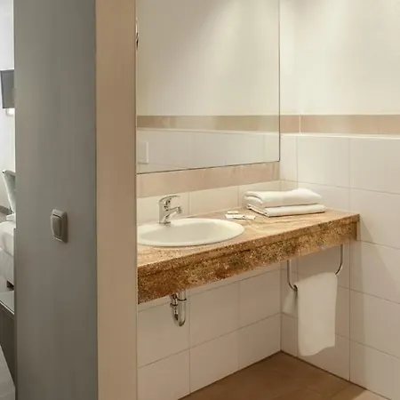 מלון Goeller הירשאיד