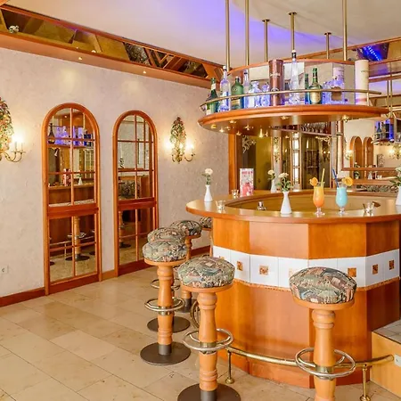 Goeller 3* הירשאיד